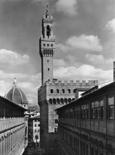 Uffizi Gallery and Palazzo Vecchio, Florence, Italy, Postcard, 1944