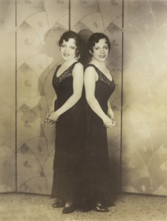 Hilton Twins, Daisy and Violet, Portrait, 1932
