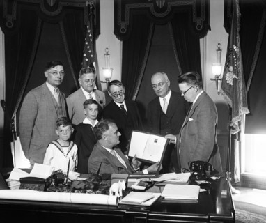 U.S. President Franklin Roosevelt Receiving Lutheran Stamps, White House, Washington DC, USA, Harris & Ewing, 1933