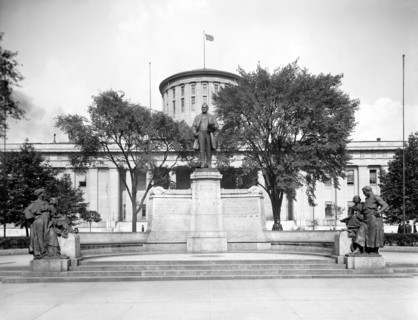William McKinley's Monument, Capitol Grounds, Columbus, Ohio, USA, Detroit Publishing Company, 1910