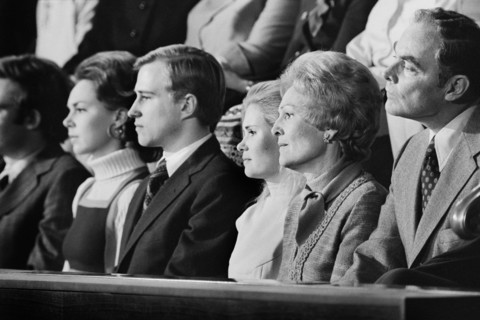 L-R: Julie Nixon Eisenhower, David, Cox, Tricia Nixon Cox, First Lady Pat Nixon and Alexander Haig attend U.S. President Richard Nixon's State of the Union Address, Washington, D.C., USA, photograph b...