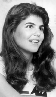 Lori Loughlin, woman, actress, celebrity, entertainment, historical,