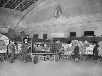 Mail Platform at Union Station, Washington, 1938