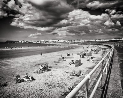 Beachgoers, Mill Strand,