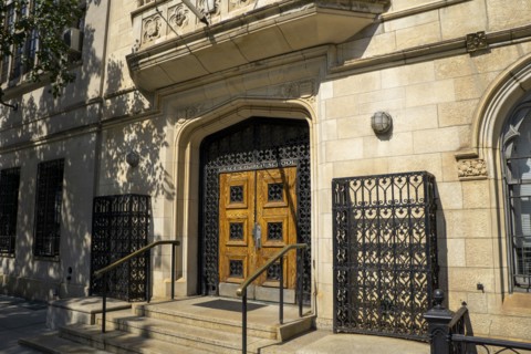 Grace Church School, Entrance,
