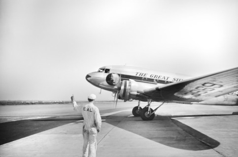 Airplane arriving at Municipal Airport, Washington