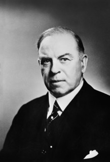 Mackenzie King, politics, government, political figures, historical,