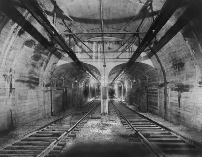 LaSalle Street Subway Tunnel looking south from North End