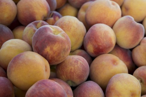 Peaches at Farmer's Market