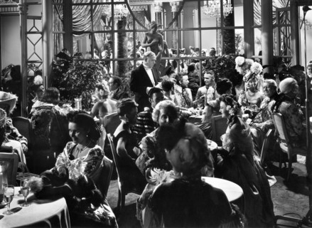 Restaurant Scene
