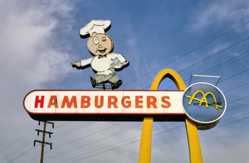 McDonald's fast food restaurant sign