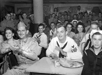 Audience at Stage Door Canteen, New York City, New York, USA, Marjory Collins, U.S. Office of War