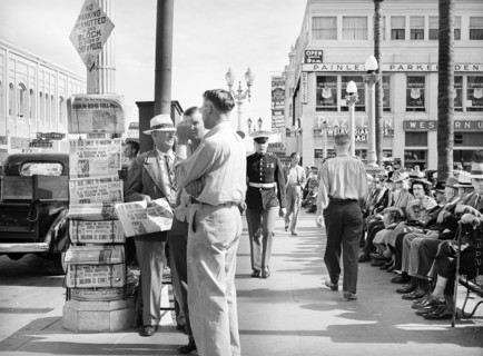 Sidewalk scene, midtown, San Diego, California, USA, Russell Lee, U.S. Farm Security