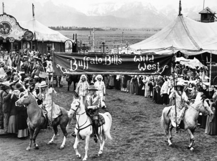 Paul Newman, on-set of the film, "Buffalo Bill and the Indians, or Sitting Bull's History Lesson",