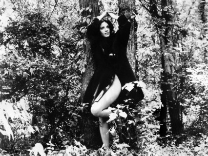 Susana Kamini, on-set of the Mexican film, "La mansión de la locura", released in UK as "The