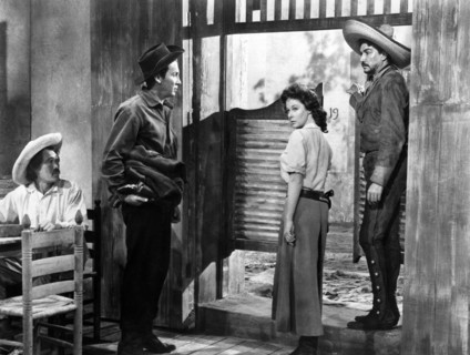 Cameron Mitchell (standing left), Susan Hayward, Victor Manuel Mendoza (standing right),  on-set of