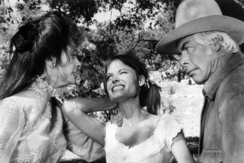 Elizabeth Ashley, Kay Lenz, Lee Marvin, on-set of the western film, "The Great Scout And Cathouse