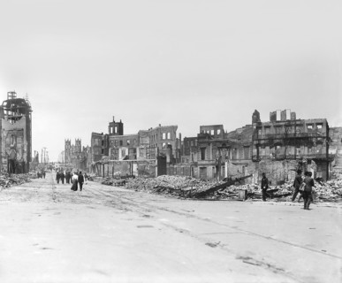 Columbus Avenue looking north, area known as Latin Quarter after earthquake, Saint Peter's and
