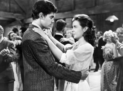 Jeffrey Hunter, Jean Peters, on-set of the film, "Lure Of The Wilderness", 20th Century-Fox, 1952