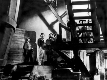 Scene from the German musical film, "The Threepenny Opera", German title: "Die 3 Groschen-Oper",