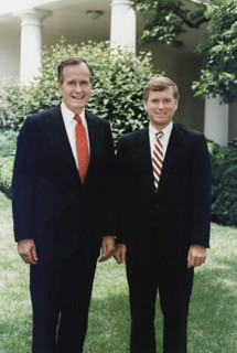 U.S. President George H.W. Bush, U.S. Vice President Dan Quayle, official portrait, White House