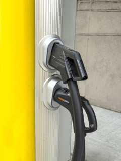 ChargePoint electric vehicle charging station, New York City