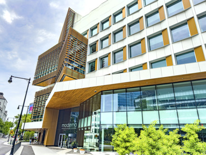 Moderna, corporate office building, exterior view, Cambridge