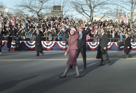 U.S. President Bill Clinton and U.S. First Lady Hillary Rodham Clinton walking along the Inaugural