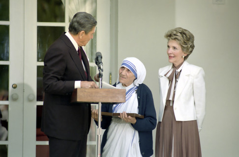 U.S. President Ronald Reagan presenting Mother Teresa with the Presidential Medal of Freedom as U.S