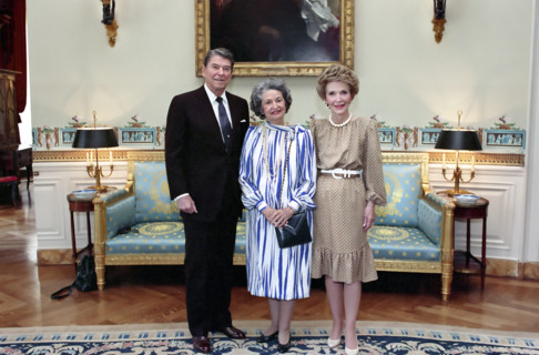 U.S. President Ronald Reagan and U.S. First Lady Nancy Reagan with former U.S. First Lady Claudia