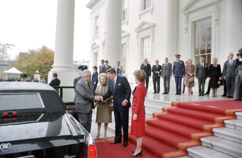 U.S. President Ronald Reagan and U.S. First Lady Nancy Reagan greeting Venezuelan President Luis