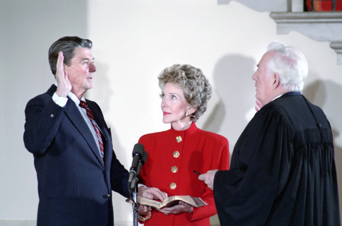 U.S. President Ronald Reagan, U.S. First Lady Nancy Reagan and U.S. Chief Justice Warren Burger at