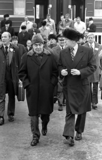 U.S. President Gerald R. Ford and Soviet General Secretary Leonid I. Brezhnev departing from train