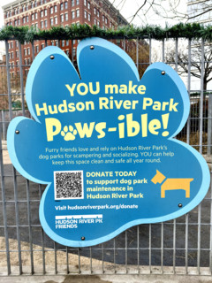Sign for Hudson River Park dog park, Tribeca, Manhattan, New York City, New York, USA