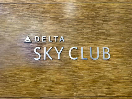 Delta Sky Club, interior wall detail, Delta Airlines, John F. Kennedy international Airport,