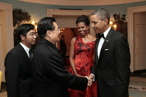 U.S. President Barack Obama and U.S. First Lady Michelle Obama saying goodbye to President Hu