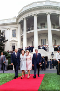 U.S. President Richard Nixon, U.S. First Lady Pat Nixon, U.S. Vice President Gerald Ford, and U.S.