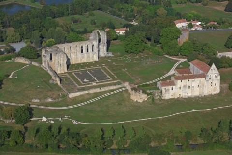 Abbaye Saint-Pierre de Maillezais, Vendée