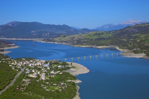 Savines-le-Lac et Lac de Serre-Ponçon, Hautes-Alpes