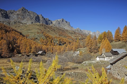 Névache en automne, Vallée de la Clarée, Hautes-Alpes