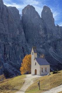Chapelle de San Maurizio, Passo Gardena, Italie