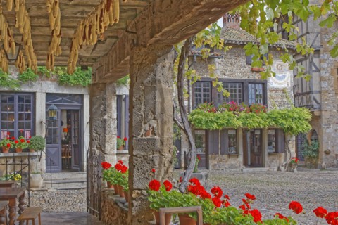 Pérouges, Ain