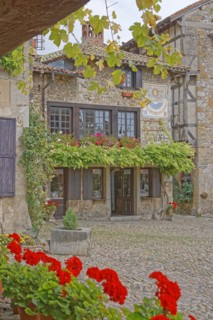 Pérouges, Ain