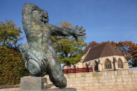 France, Normandie, calvados, caen, parc du chateau, sculpture d'antoine bourdelle, le guerrier sans jambe,