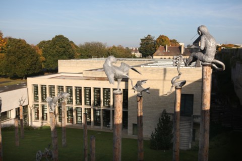 France, Normandie, calvados, caen, chateau, musee des beaux arts, jardin des sculptures, sculpteur Huang Yong Ping, One Man, nine animals,