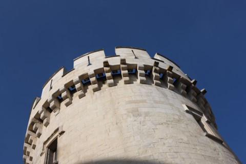 France, Normandie, calvados, caen, tour leroy restauree, creneaux, machicoulis, centre ville,