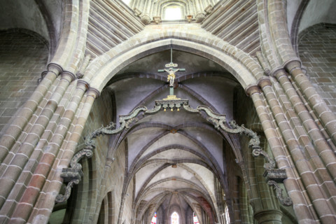 France, Basse Normandie, calvados, bocage virois, saint sever calvados, itineraire des pelerins des chemins de saint michel, poutre de gloire dans l'eglise