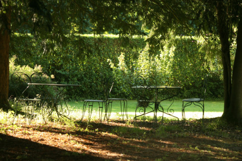 France, Normandie, Calvados, pays d'auge, cambremer, chateau Les Bruyeres, hotel restauurant, Chef Philippe Harfaux, petit salon de jardin,