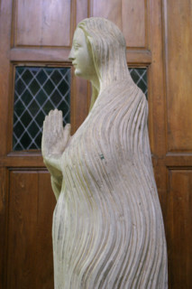 France, Haute Normandie, eure, Ecouis, collegiale Notre Dame nef, eglise, statue de Marie l'Egyptienne (14e siecle)