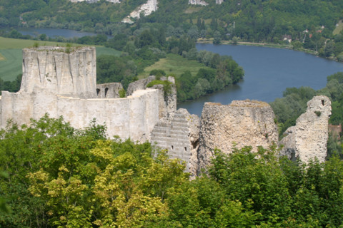 France, Haute Normandie, vallee de la Seine, eure, les andelys, chateau gaillard, vestige, richard coeur de lion, vue sur le village des andelys et la boucle de la Seine,